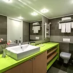 Trianon Hotell