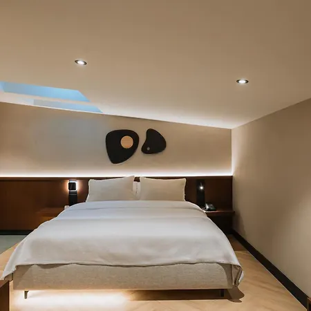 Trianon 부쿠레슈티