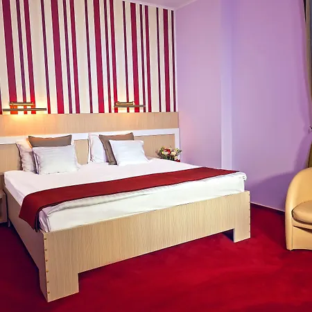 Отель Trianon Бухарест