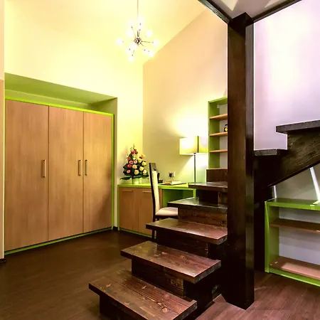 特里亚侬酒店 酒店 布加勒斯特