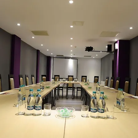 特里亚侬酒店 布加勒斯特