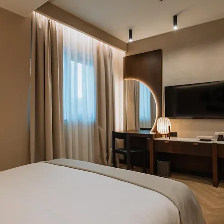 Отель Trianon 3*