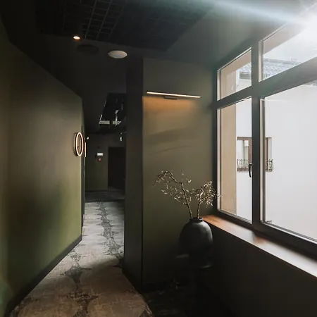 特里亚侬酒店 3*