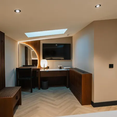 Trianon Отель 3*