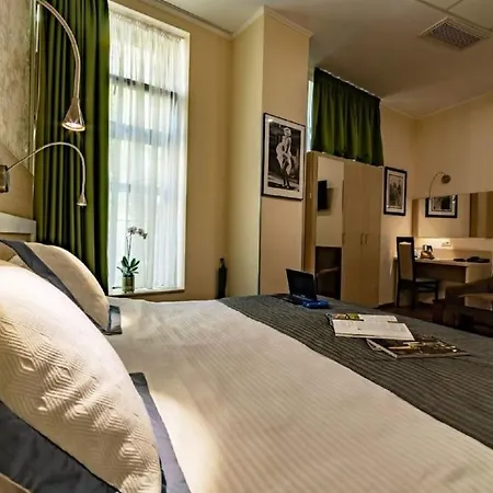 Trianon 3* Bucharest