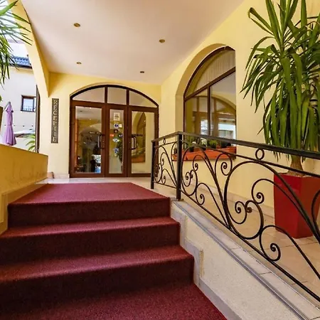 Trianon