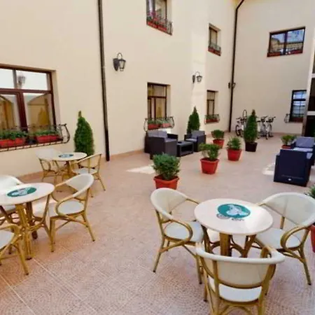 Trianon 3* Bucharest