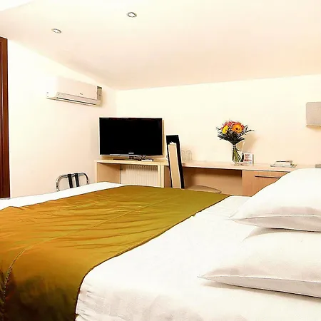 Hotel Trianon