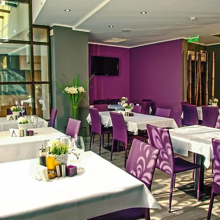 Trianon Hotel
