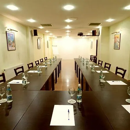 Trianon Hotel
