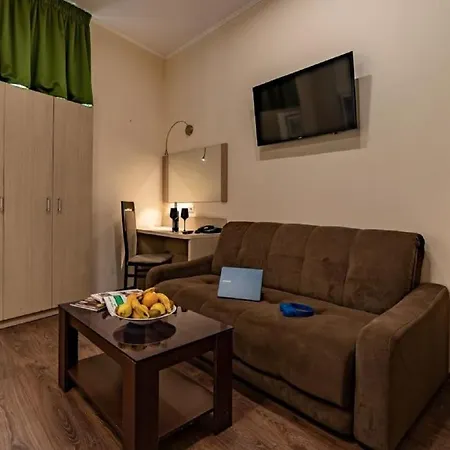 Trianon Hotel